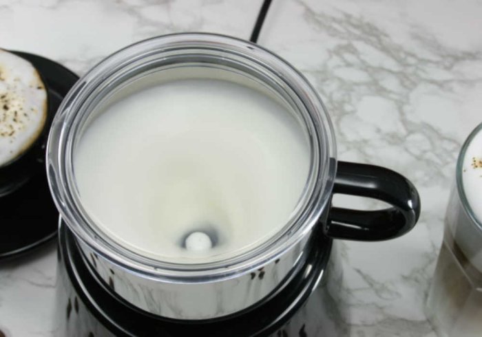Milk frother when frothing milk